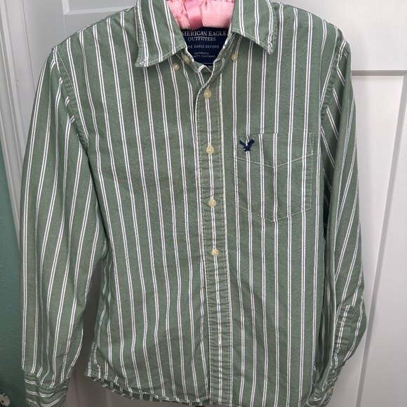 American Eagle men’s button-down green and white stripes XS vintage fit - Picture 2 of 5
